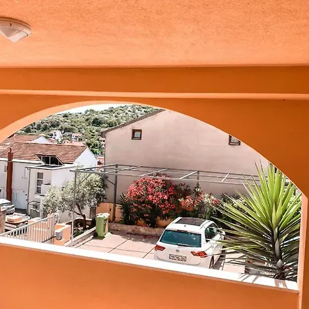 Διαμέρισμα Nada Two Bedrooms *