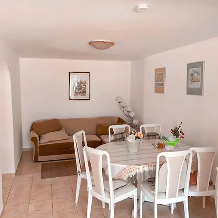 Nada Two Bedrooms